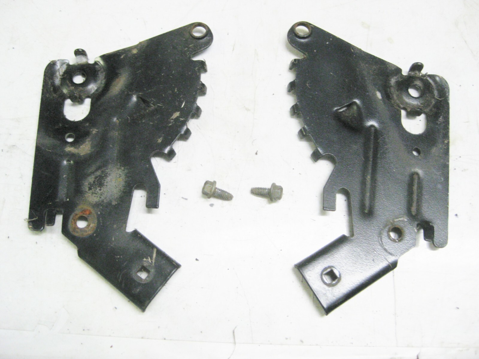 Bolens Mower 11A-414A065 Handle Bracket Assy.​ Part 987-02271A, 687-02271A gallery