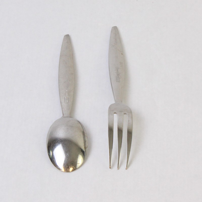 2 Pottery Barn PBN22 Pattern 18/8 Stainless Teaspoon Salad Fork Rare HTF Pat gallery