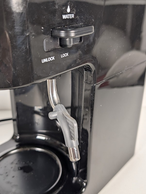 Cuisinart CHW-16 12-Cup Programmable Coffeemaker & Hot Water System gallery