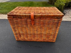 REDUCED: Extra Large Wicker Storage Trunk w/liner – In Excellent Condition