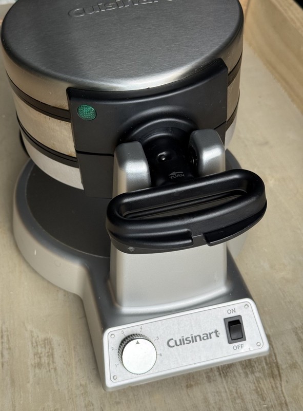 Cuisinart Double Belgian Waffle Maker WAF-F20 Stainless Steel Nonstick 1400W gallery
