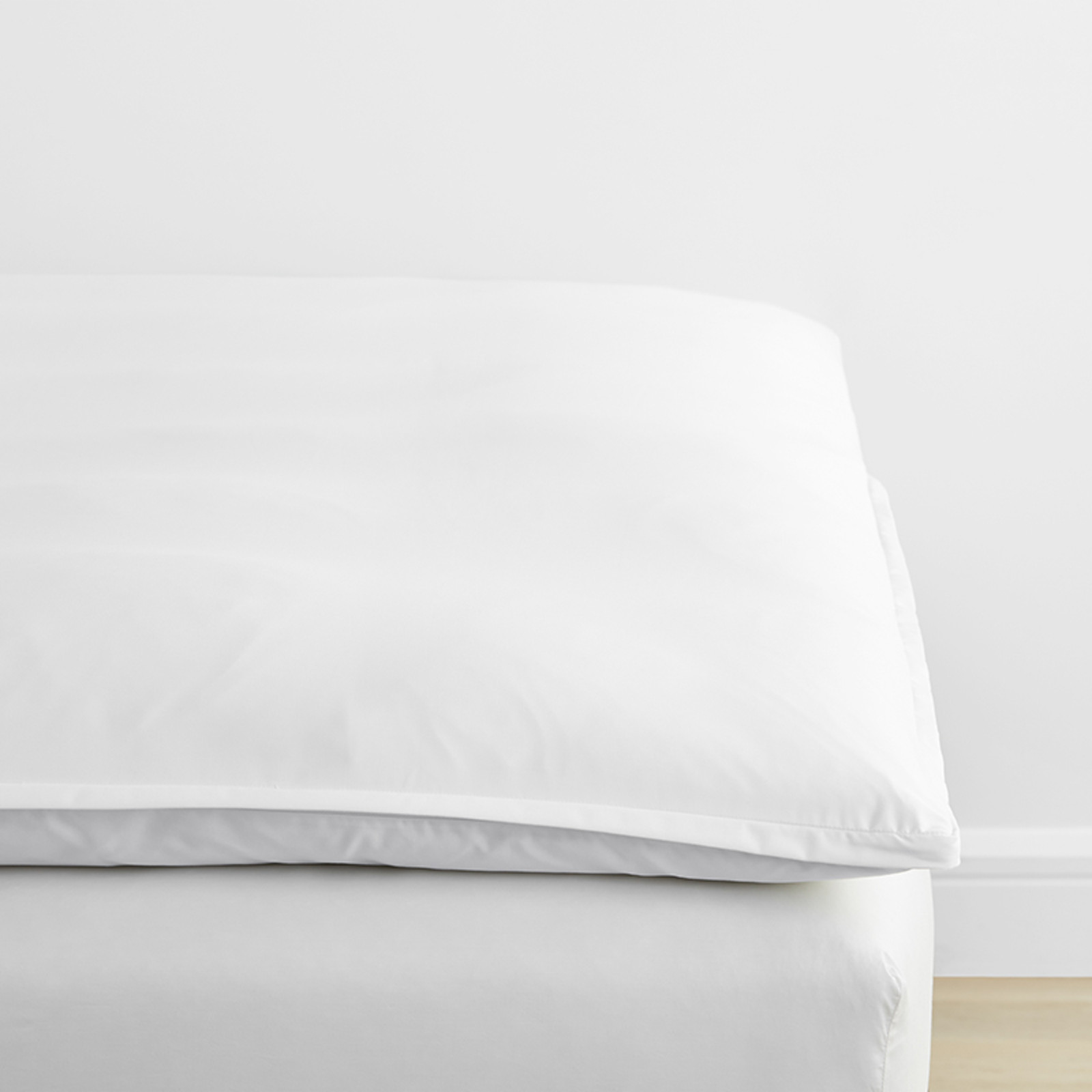 Classic Smooth Wrinkle-Free Sateen Featherbed Cover - White, Twin XL... gallery