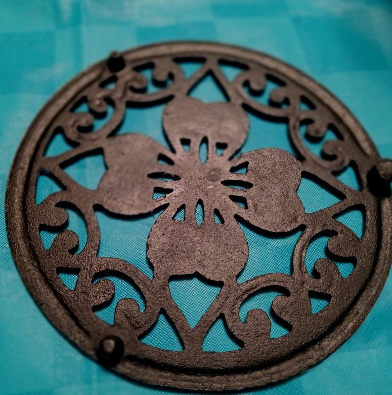 Trivets Set 2 Solid 7" Round Cloverleaf Black Heavy Steel 1 1/4" Pounds Each gallery