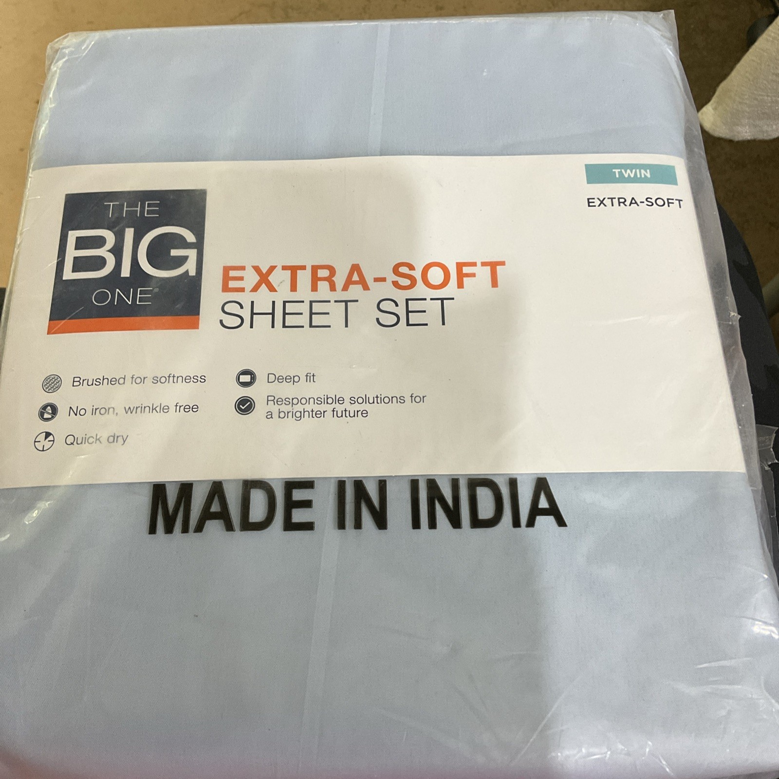 The Big One Solid Extra Soft Smooth Three Piece Sheet Set EJ3 Blue Twin NWT gallery
