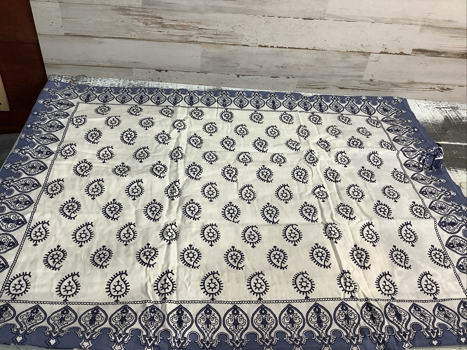 Ballard Designs Senna Paisley Quilted Sham Standard 20”x26” gallery