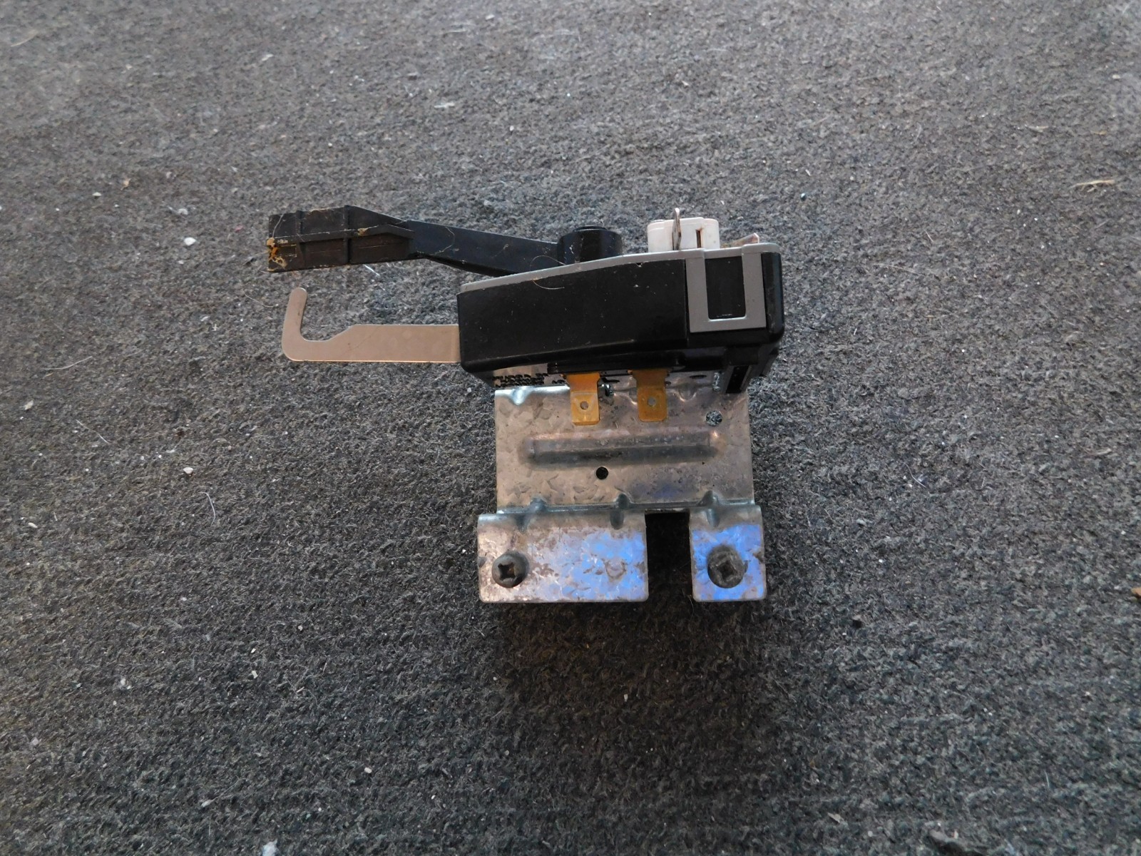 Frigidaire Washer Lid Lock Switch Assembly, 134101800 gallery