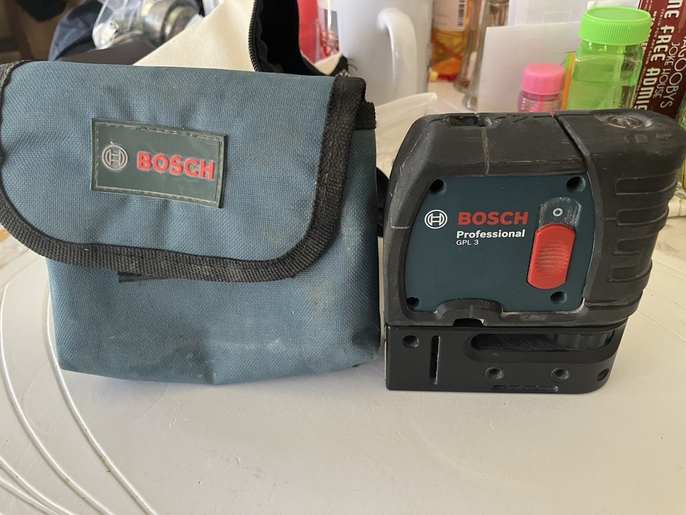 Bosch GPL3 Three Point Self Leveling Alignment Professional Point Laser Case