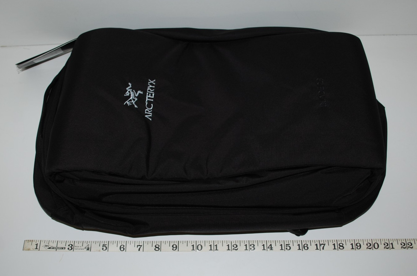 Arc'teryx Blade 28 Backpack, Black, New with Tag 4