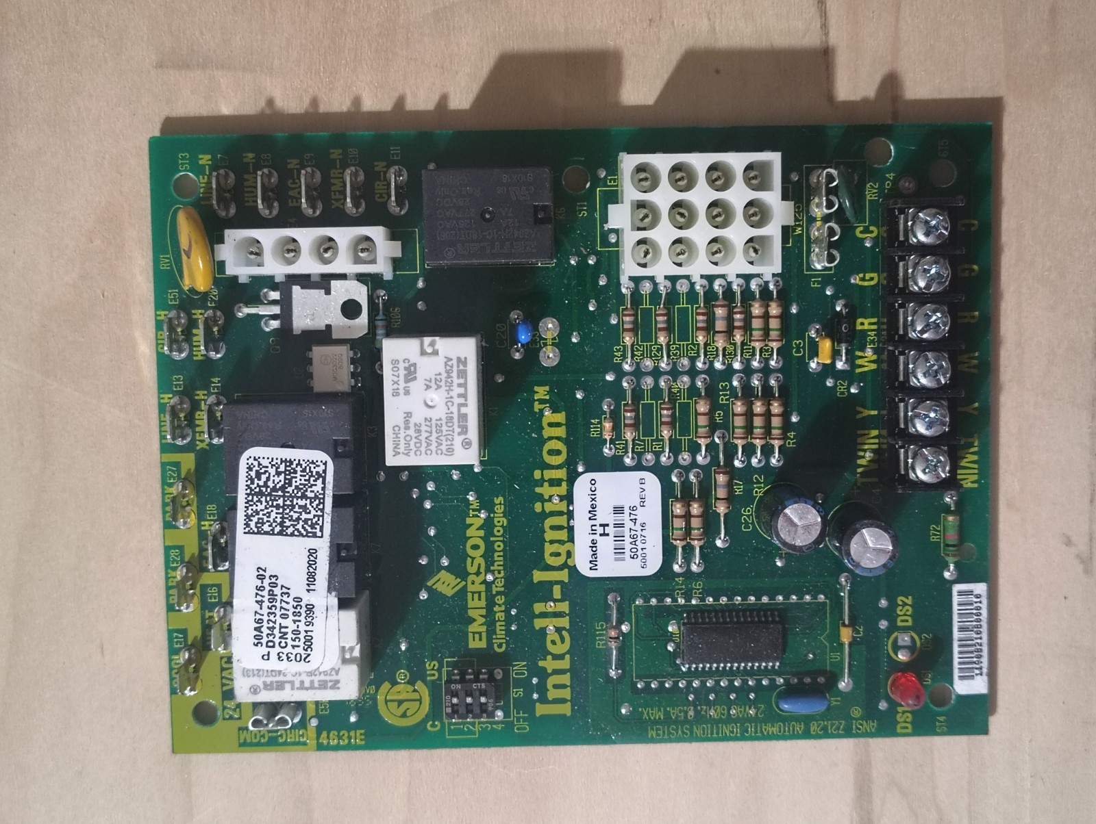 Emerson 50A47-474 Furnace Control Board 7A 24V Corded Electric gallery