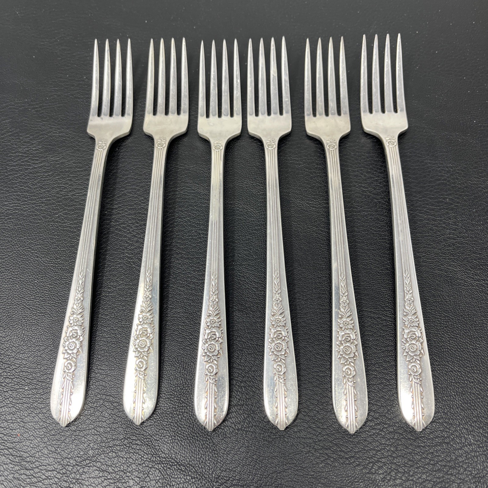 Oneida ROYAL ROSE Grille Fork Viande lot of 6 SIlverplate 7 5/8 in Nobility gallery