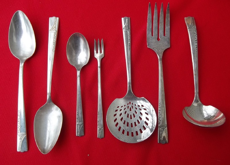 1937 CAPRICE Pattern Multi Place & Serving Sets By Oneida Nobility Silverplate gallery