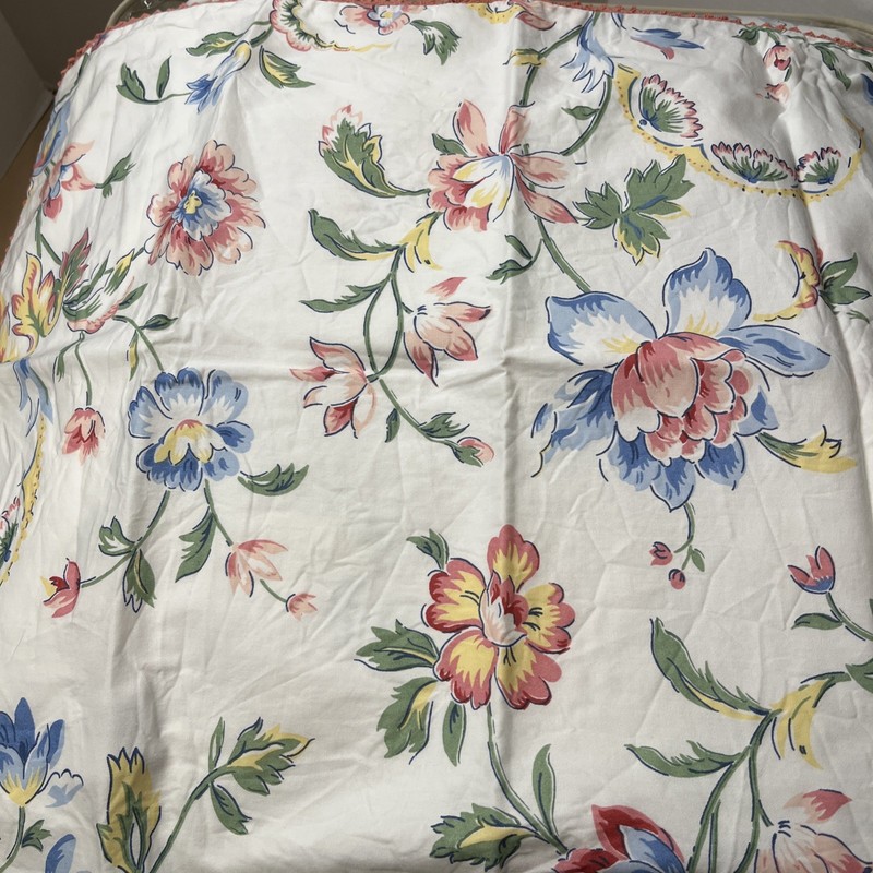 New Martha Stewart Queen Size Reversible White Floral Print Comforter & 2 Shams gallery