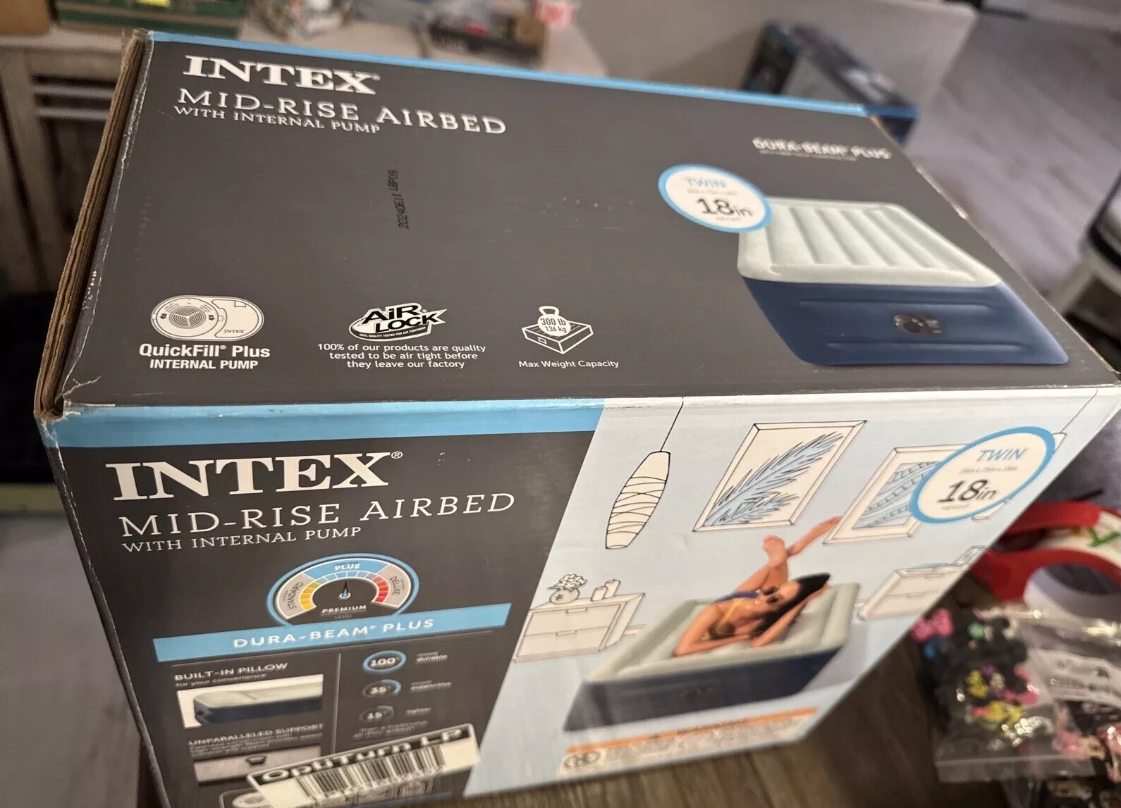 INTEX Air Mattress Twin Elevated 18" Pillow Rest with Internal Pump NEW sealed gallery