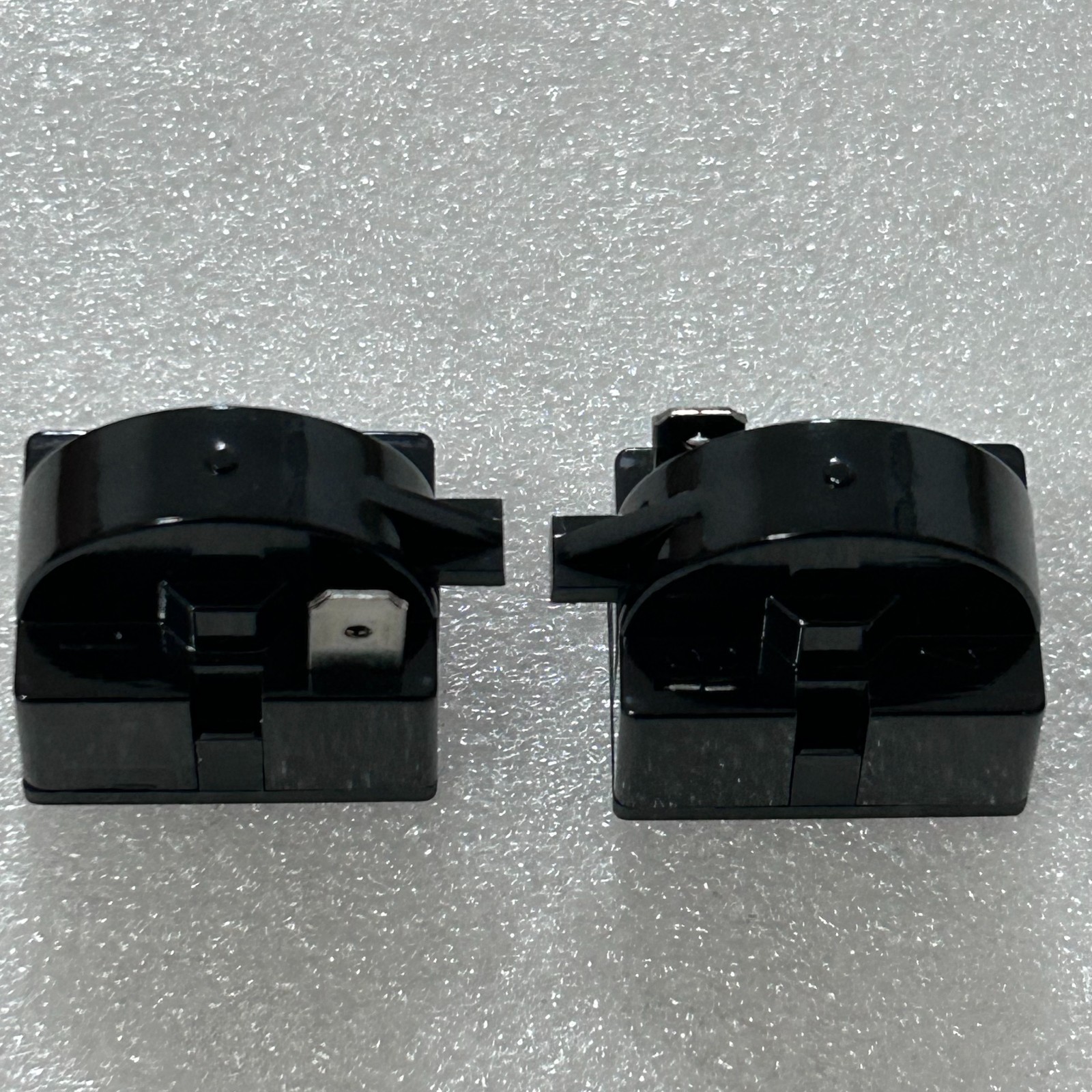 2x QP2-4R7 Start Relay 4.7Ohm 1Pin For QP2-4.7 QP2-4.7G Refrigerator PTC Starter gallery