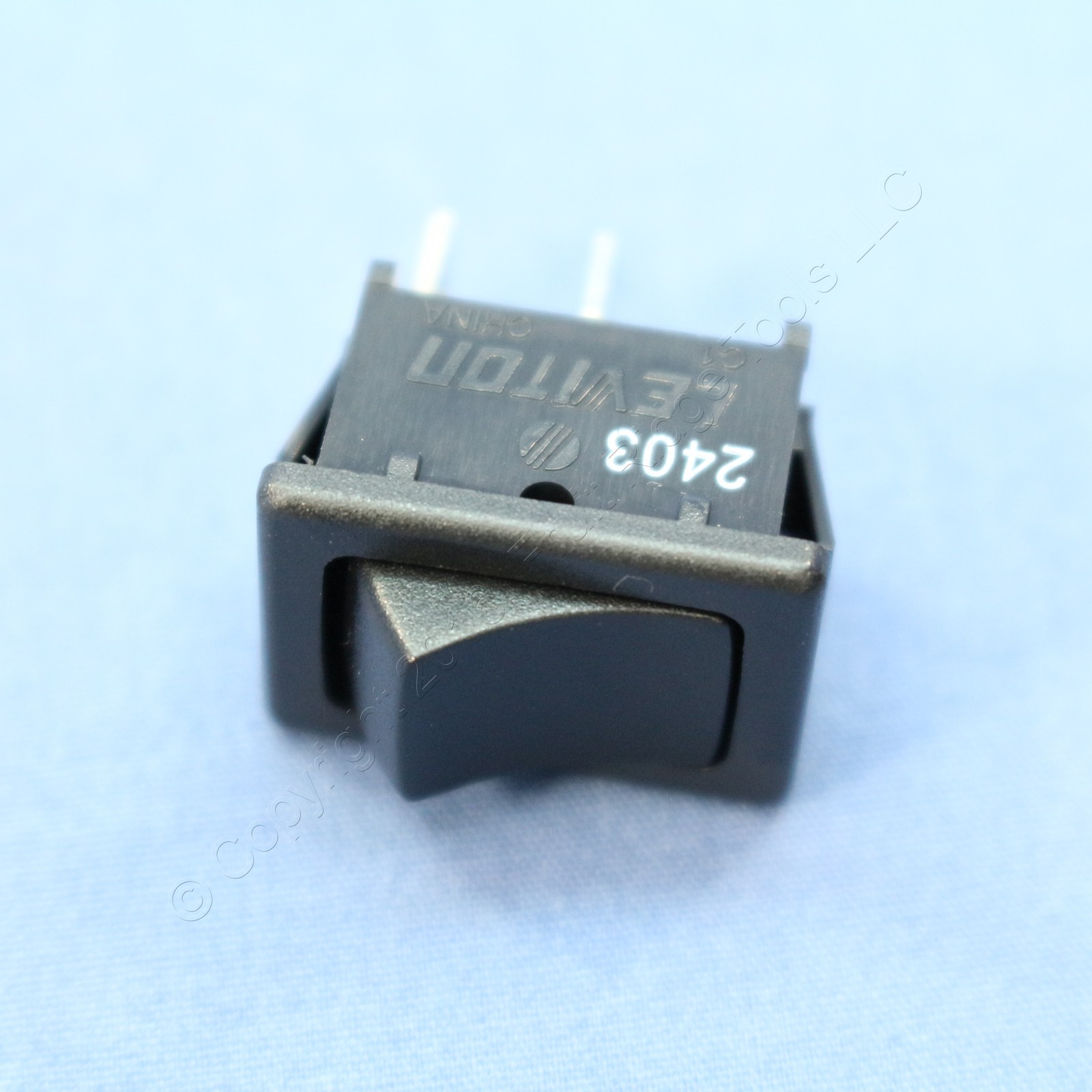 Leviton MR002 Black All- Snap-In Mini Rocker Panel Switch On/Off 10A Micro SPST gallery