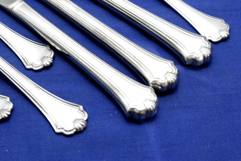 9 pieces glossy stainless flatware MIDTOWNE 1995 Oneida USA forks knives spoon gallery