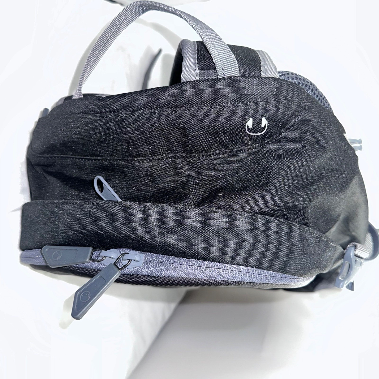 Lowe Alpine Matrix FlowZone 24 Black/Gray Backpack Bag Camping Hiking Skiing 3