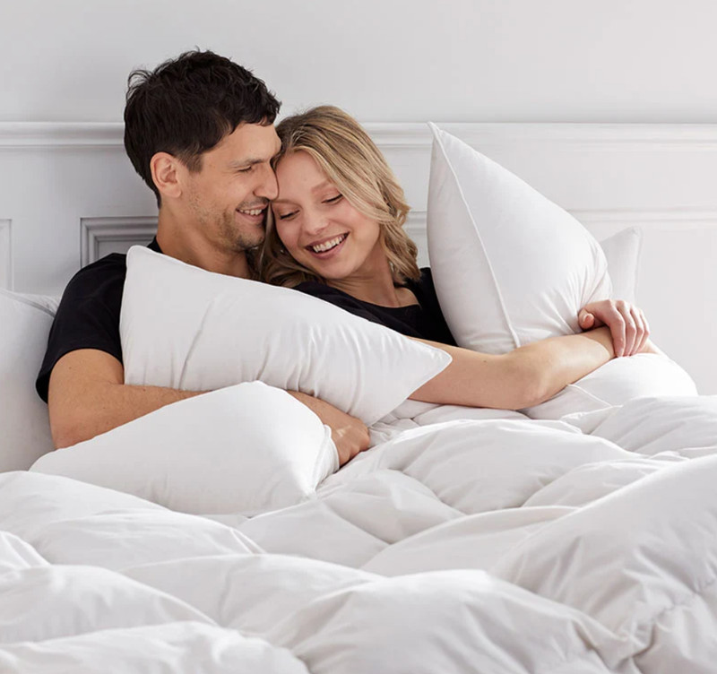 LaCrosse™ Premium LoftAIRE™ Down Alternative Medium Warmth Comforter - White gallery