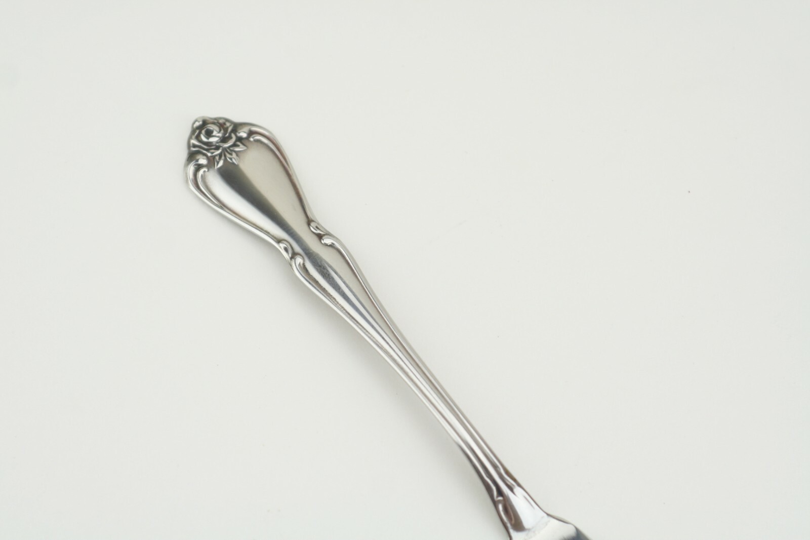 Oneida Rogers Arbor Rose True Rose Stainless Various Marks Your Choice of Sets gallery