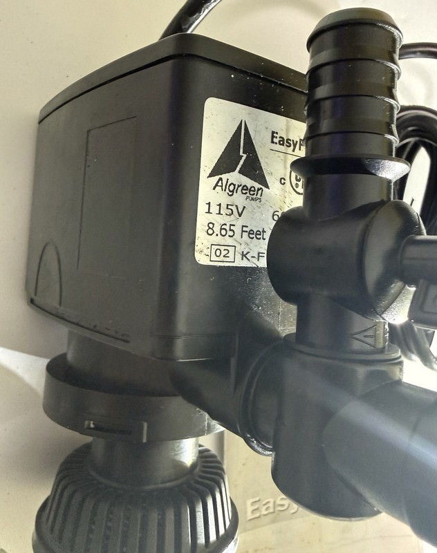 ALGREEN EASYFLO 2400 POND PUMP EITH FOUNTAIN HEADS 600 (GPH) MAXIMUM FLOW gallery