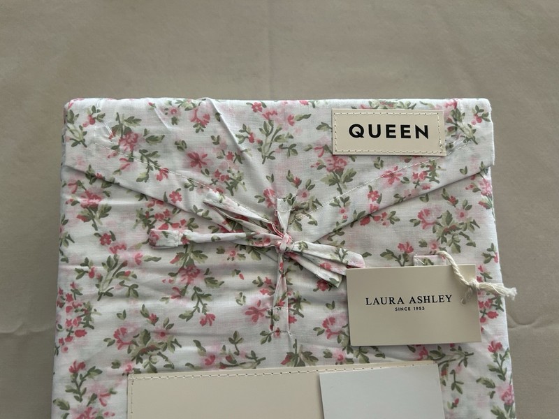 NEW 4pc Laura Ashley Queen Sheet Set Cottage Floral DIANES DITSY PINK & Green gallery