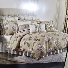 Croscill Everly King Bed Set Comforter 2 Shams & Bedskirt Beige Pink Flower