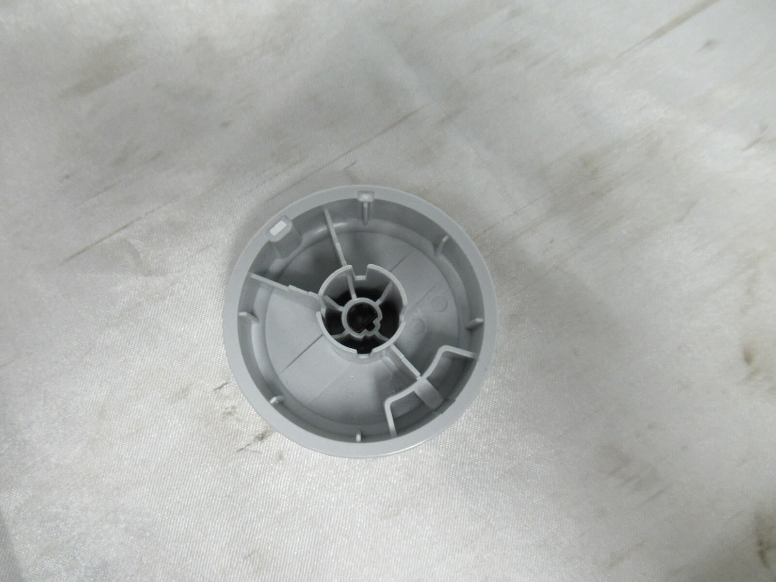 Frigidaire Stack Unit Washer/Dryer Knob-Grey 5304524434 (Lot #60) gallery
