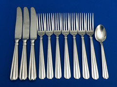 Oneida USA UNITY Stainless 7 Dinner Forks 7 3/4″ + 1 Teaspoons 3 Dinner Knives