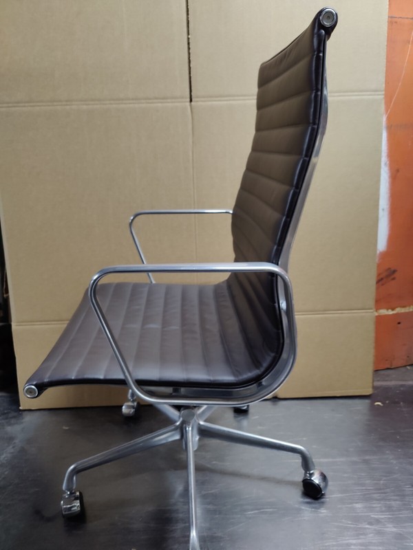 2005 Eames Herman Miller High Executive Aluminum Group Desk Chair leather EA337 gallery