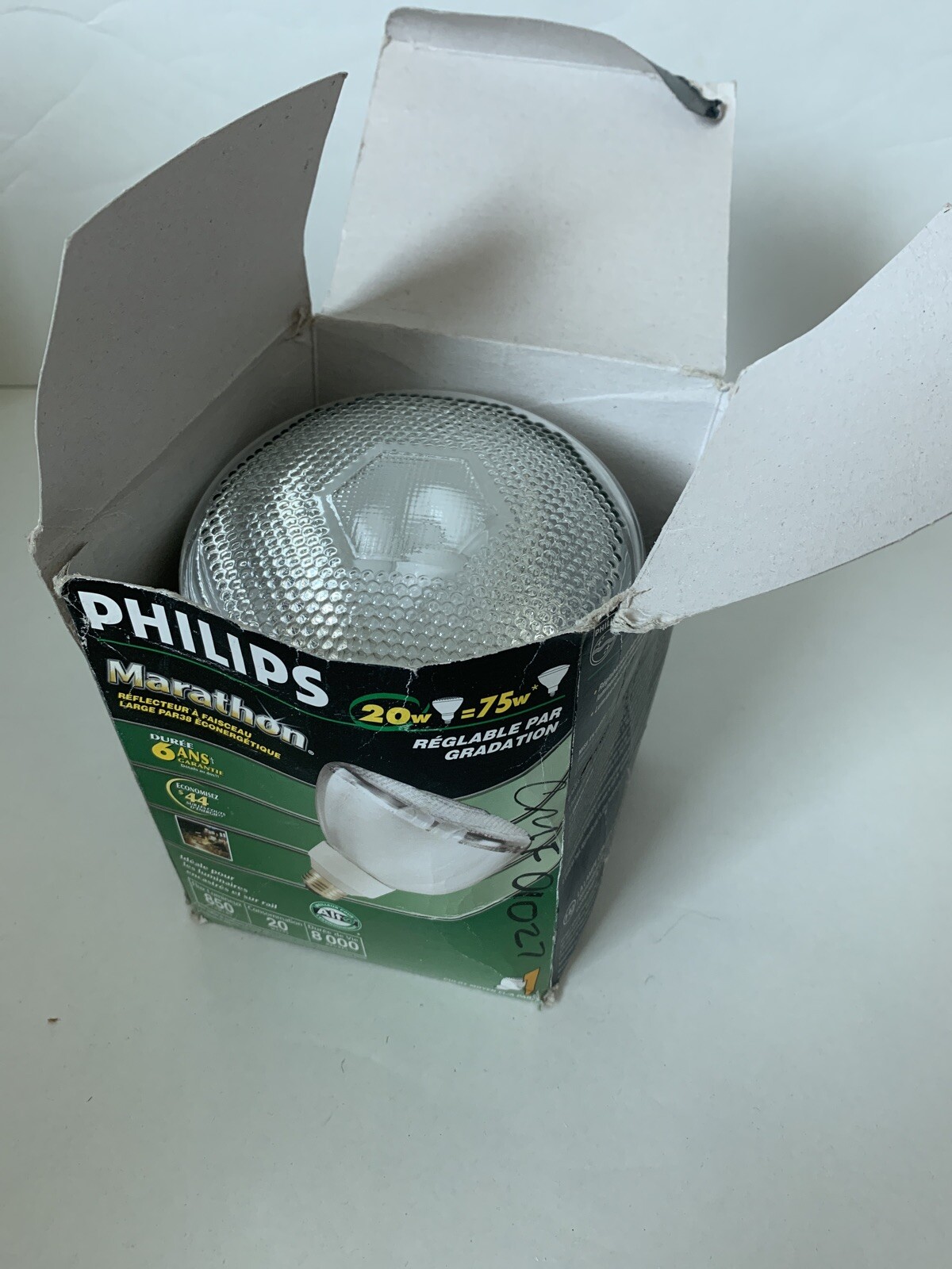 PHILIPS 20W MARATHON ENERGY SAVER REFLECTOR FLOOD BULB PAR38 8000 Hours Life gallery