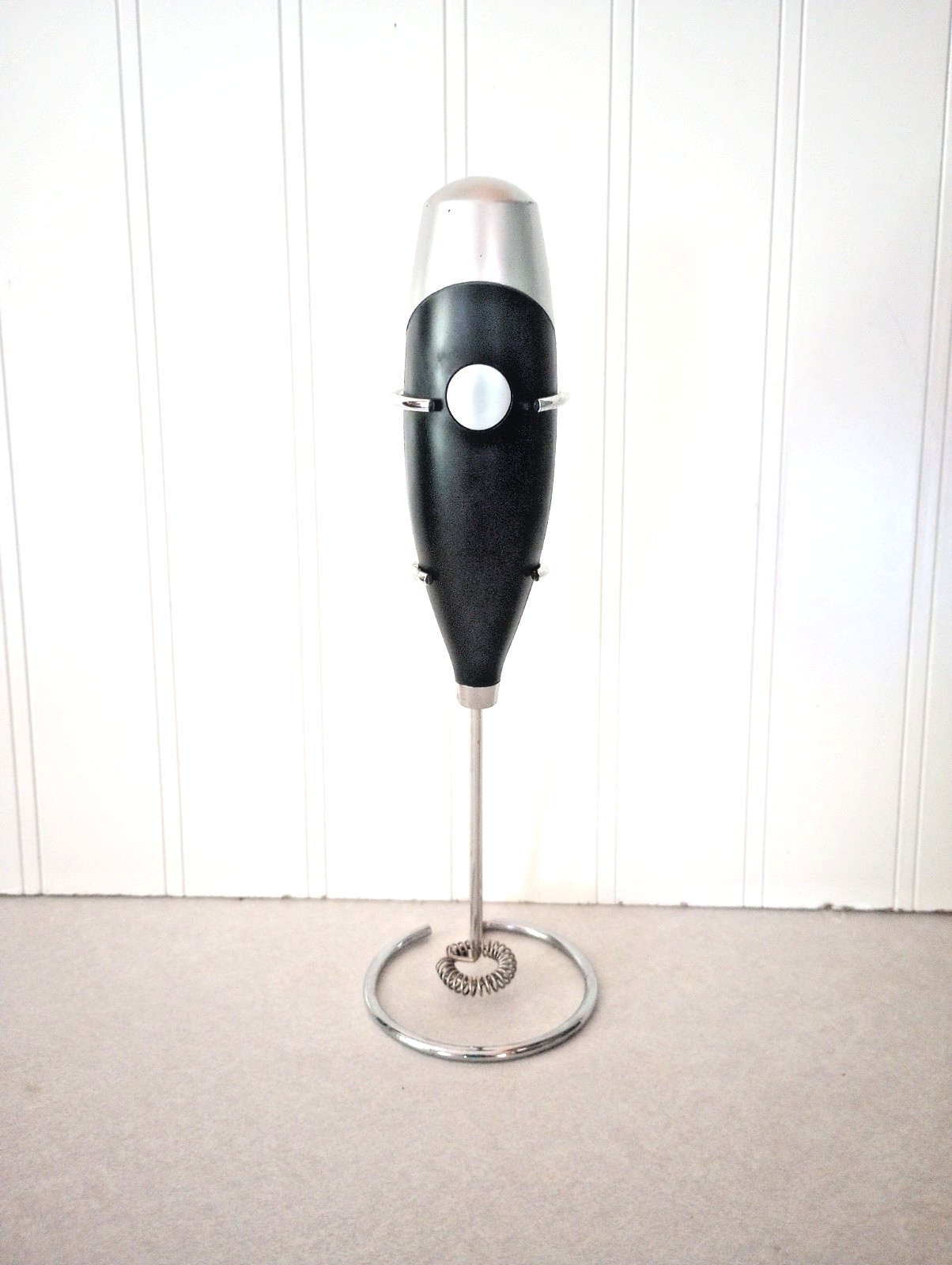 MILK FROTHER WITH STAND WORKS gallery