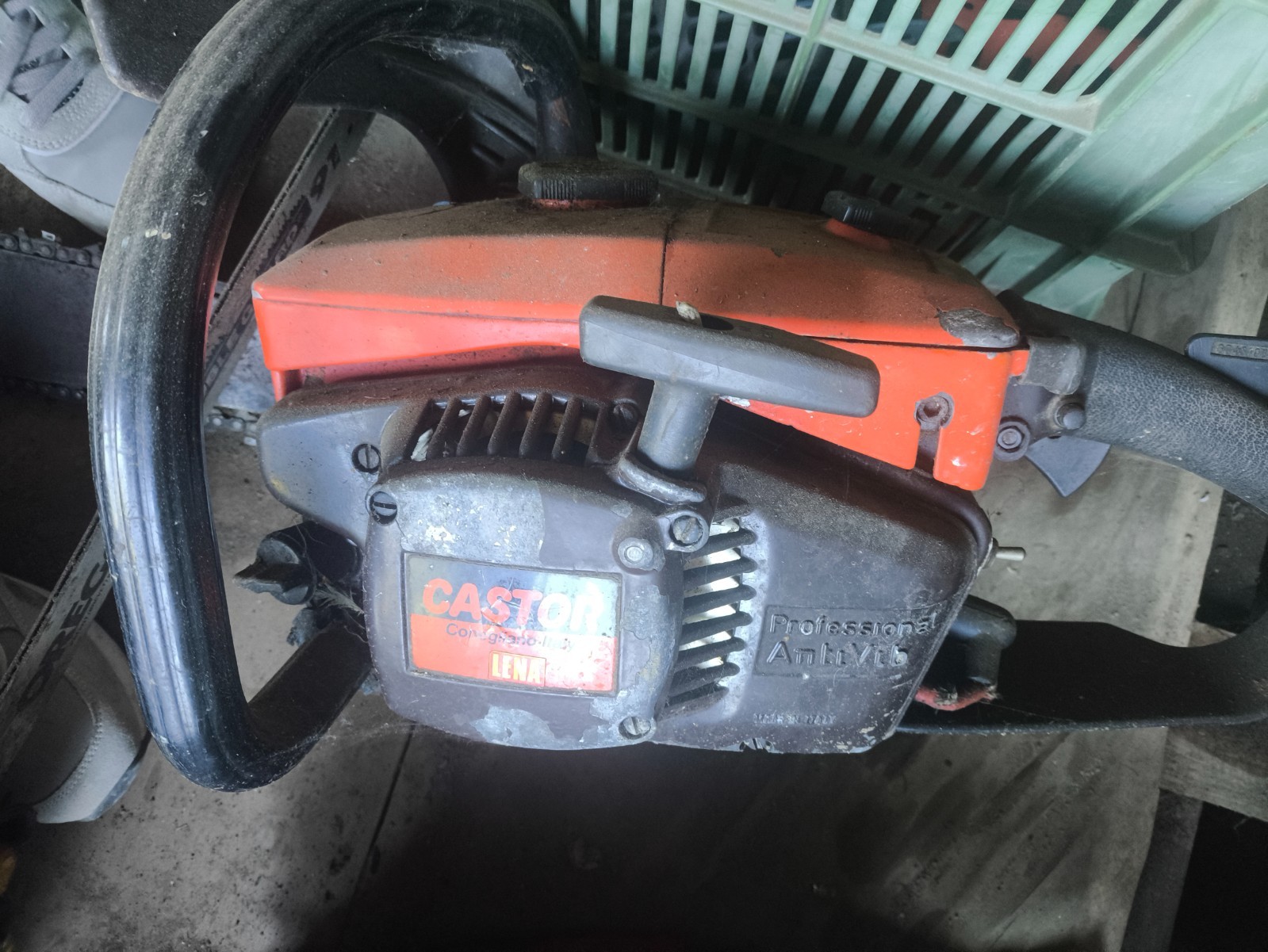 Chainsaw Castor CP65 gallery