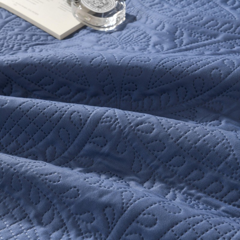 100% Polyester Ultrasonic Quilted Lightweight Quilt Bedspread Set gallery