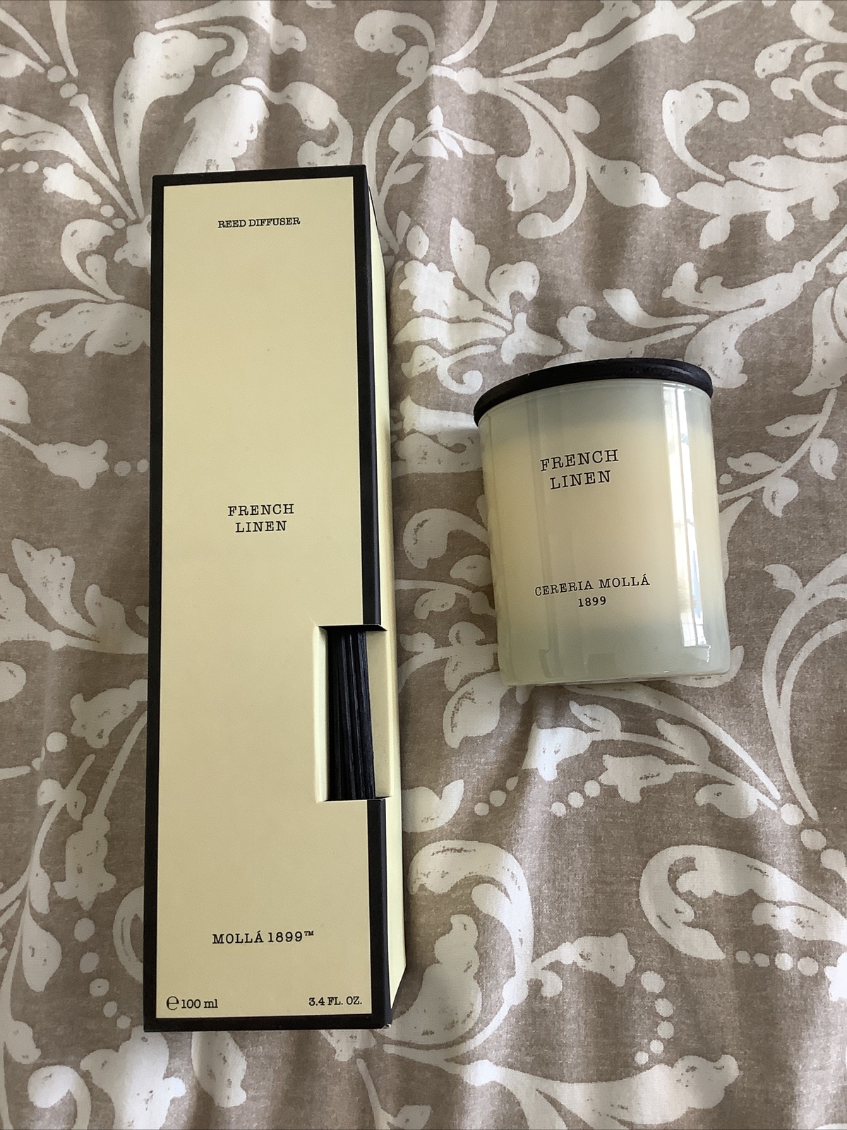 NIB Cereria Molla French Linen Reed Diffuser And Candle Set gallery