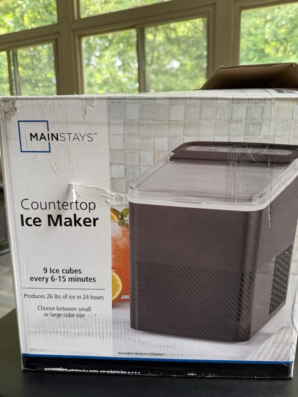 Mainstays Portable Countertop Ice Maker, 26 lbs Per Day, Compact Ice Machine OB gallery