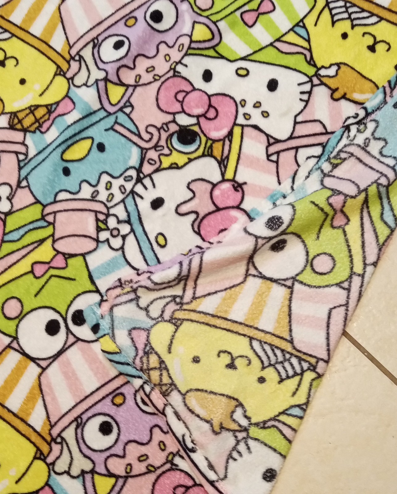 Hello Kitty & Friends Lap Blanket. 49"x41". Great Condition gallery