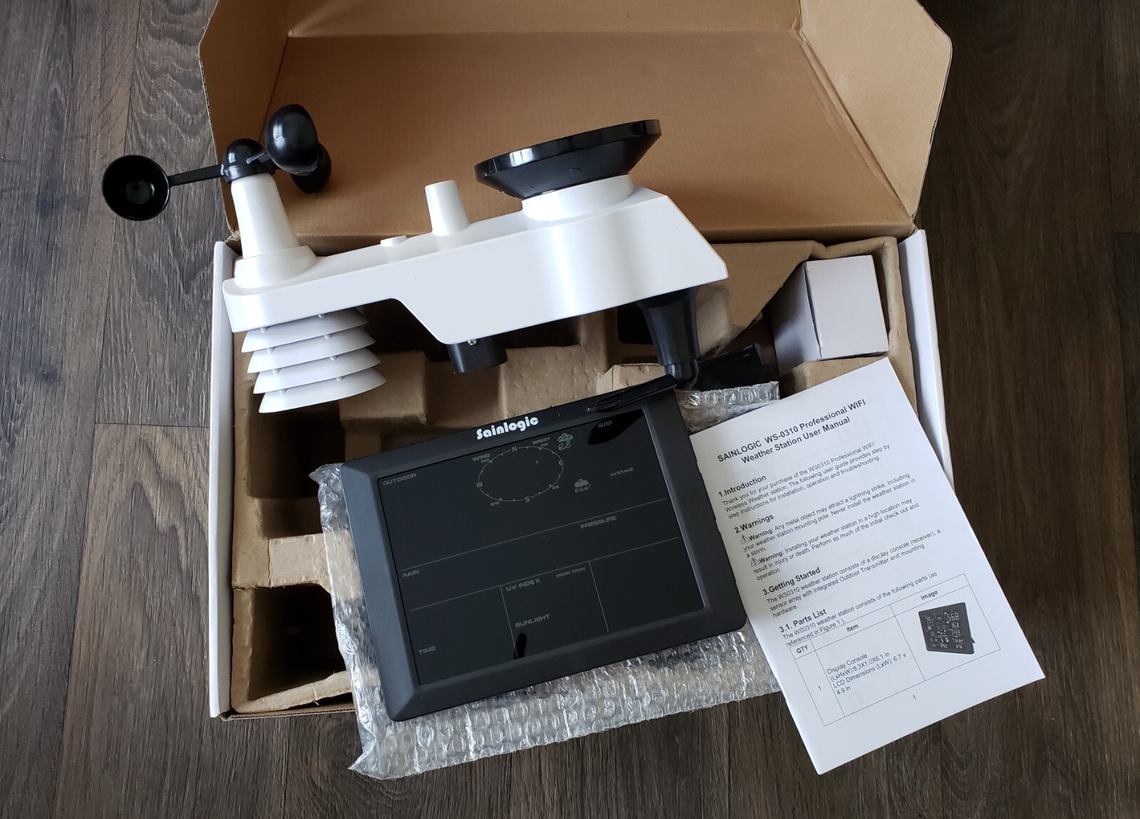 Sainlogic Pro Wi-Fi Weather Station Base Station 10" Big Color Display - WS0310 gallery