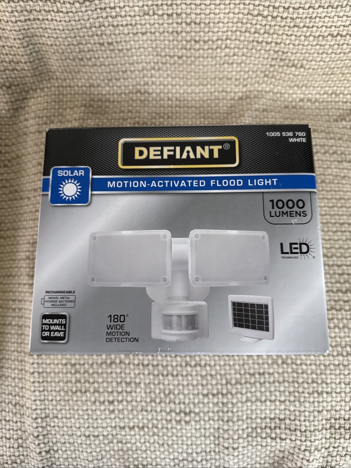Defiant Solar Motion Sensor LED Flood Light 1000 Lumens White DFI-0654-WH gallery