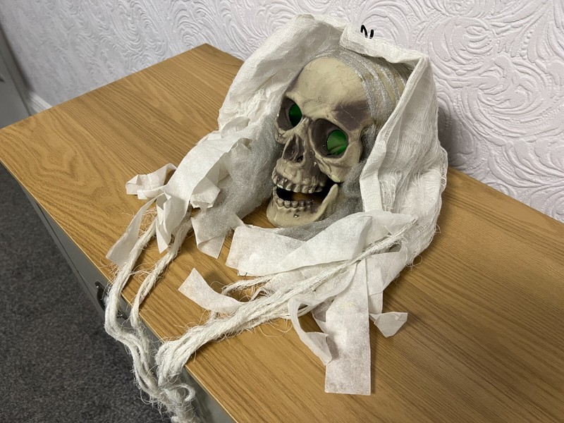 Rare Halloween Skull Prop with Multi Coloured LED Lighting -🕹️Retro Gift Idea🕹 gallery
