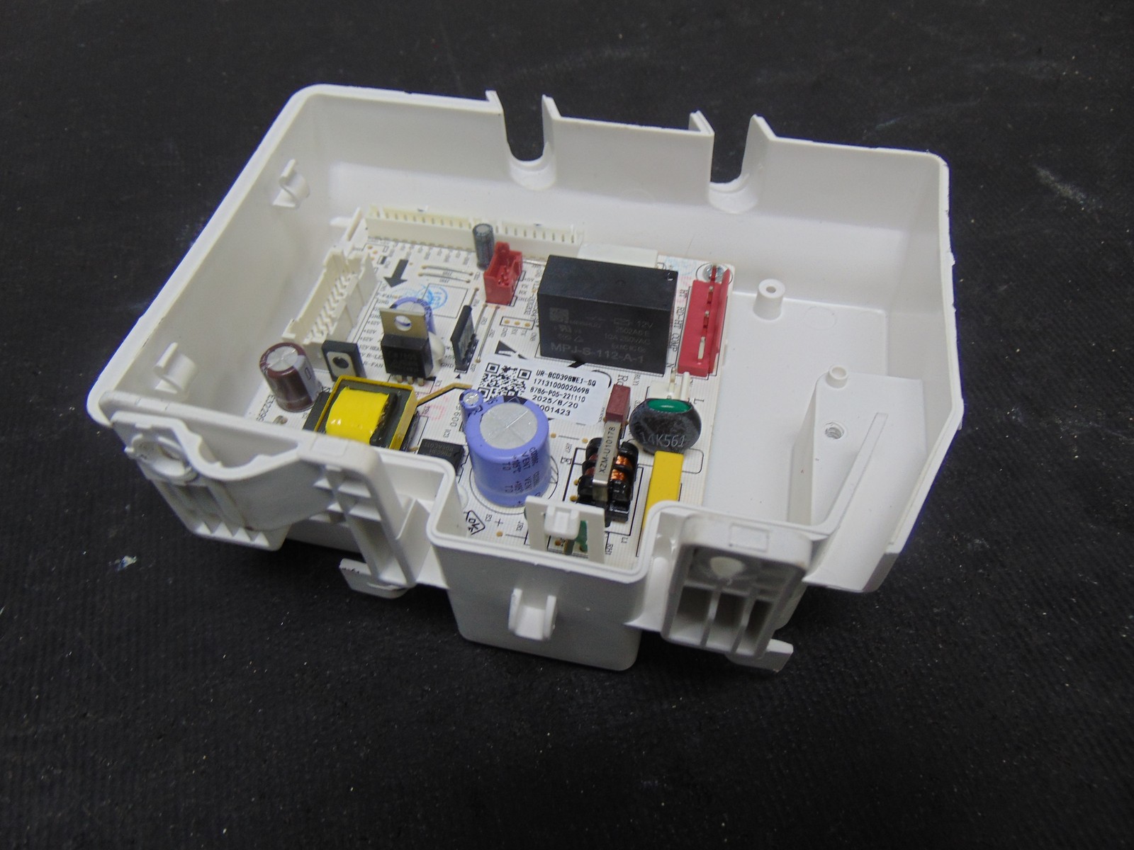 Midea Refrigerator MRT14D2BWW Control Board 17131000020698 gallery