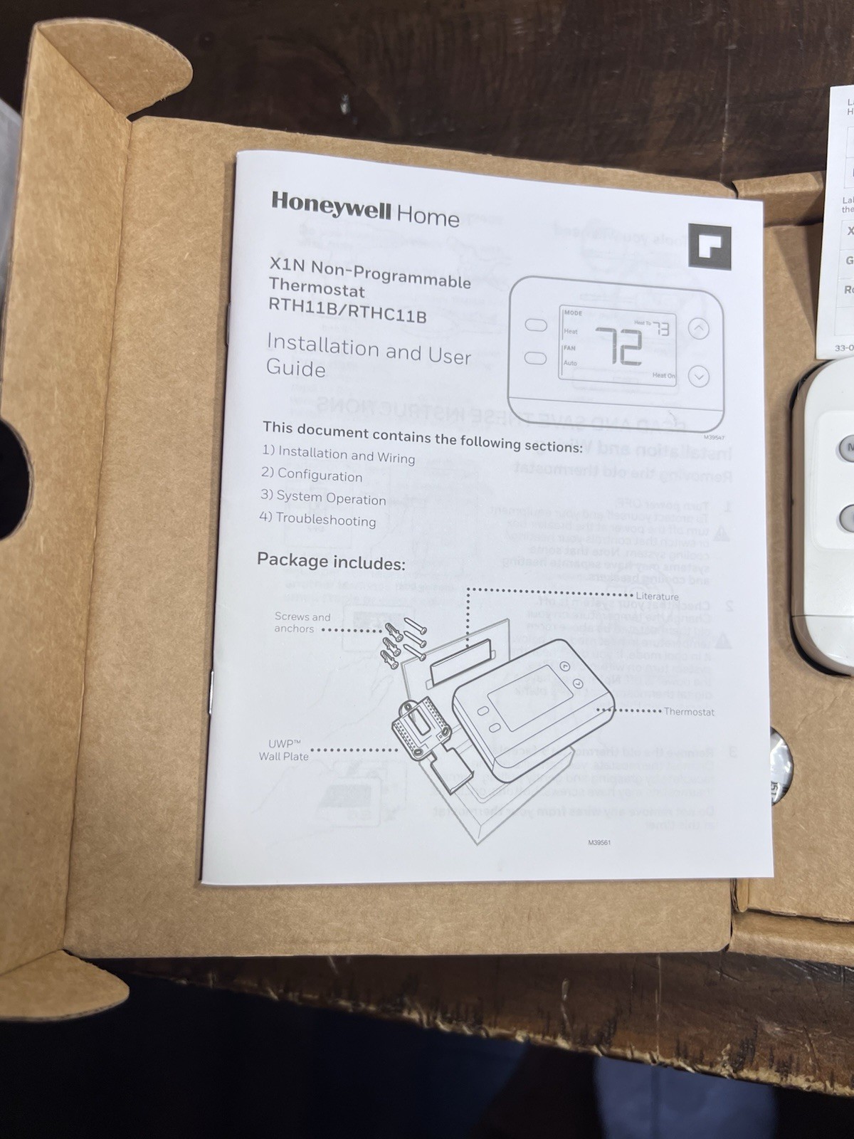 Honeywell Home X1N One-Stage Non-Programmable Thermostat Backlit Display RTH11B gallery