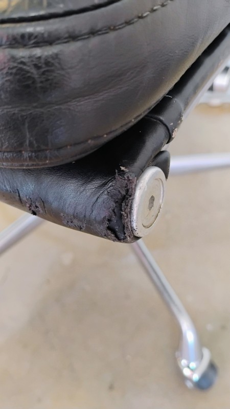 Authentic Herman Miller Eames Soft Pad Management Office Chair Black Leather gallery