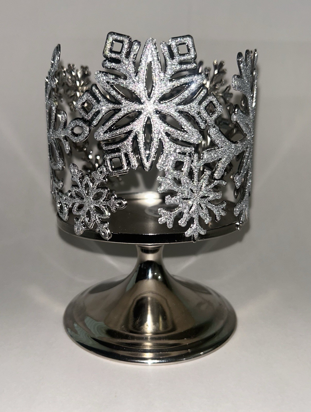 Bath & Body Works Silver Glitter Snowflakes Stars Pedestal 3 Wick Candle Holder gallery