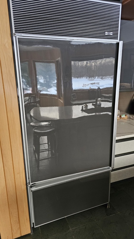 SUB-ZERO 36" REFRIGERATOR/FREEZER DRAWER BELOW