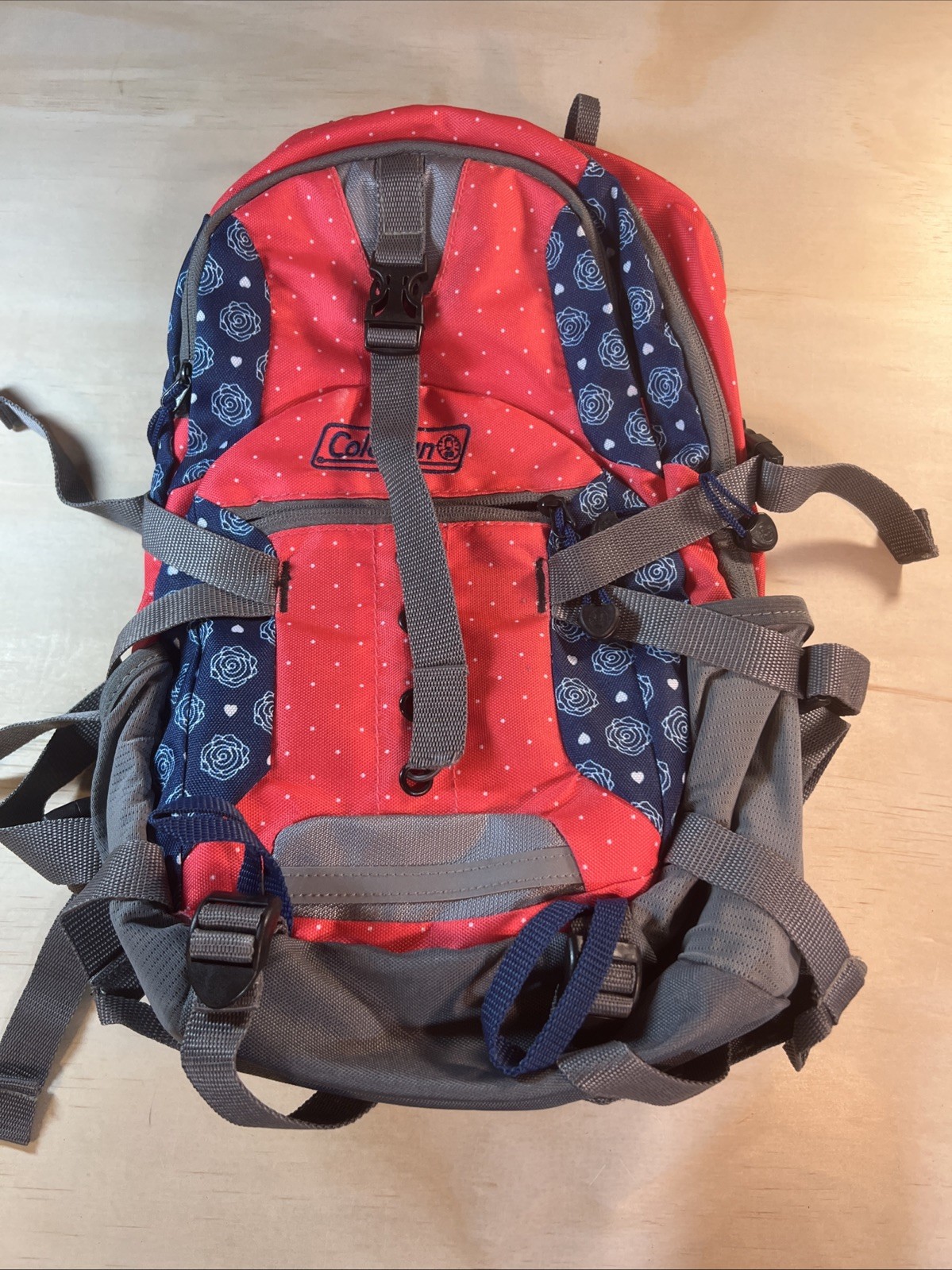 Hiking Day Pack Woman’s Coleman Small