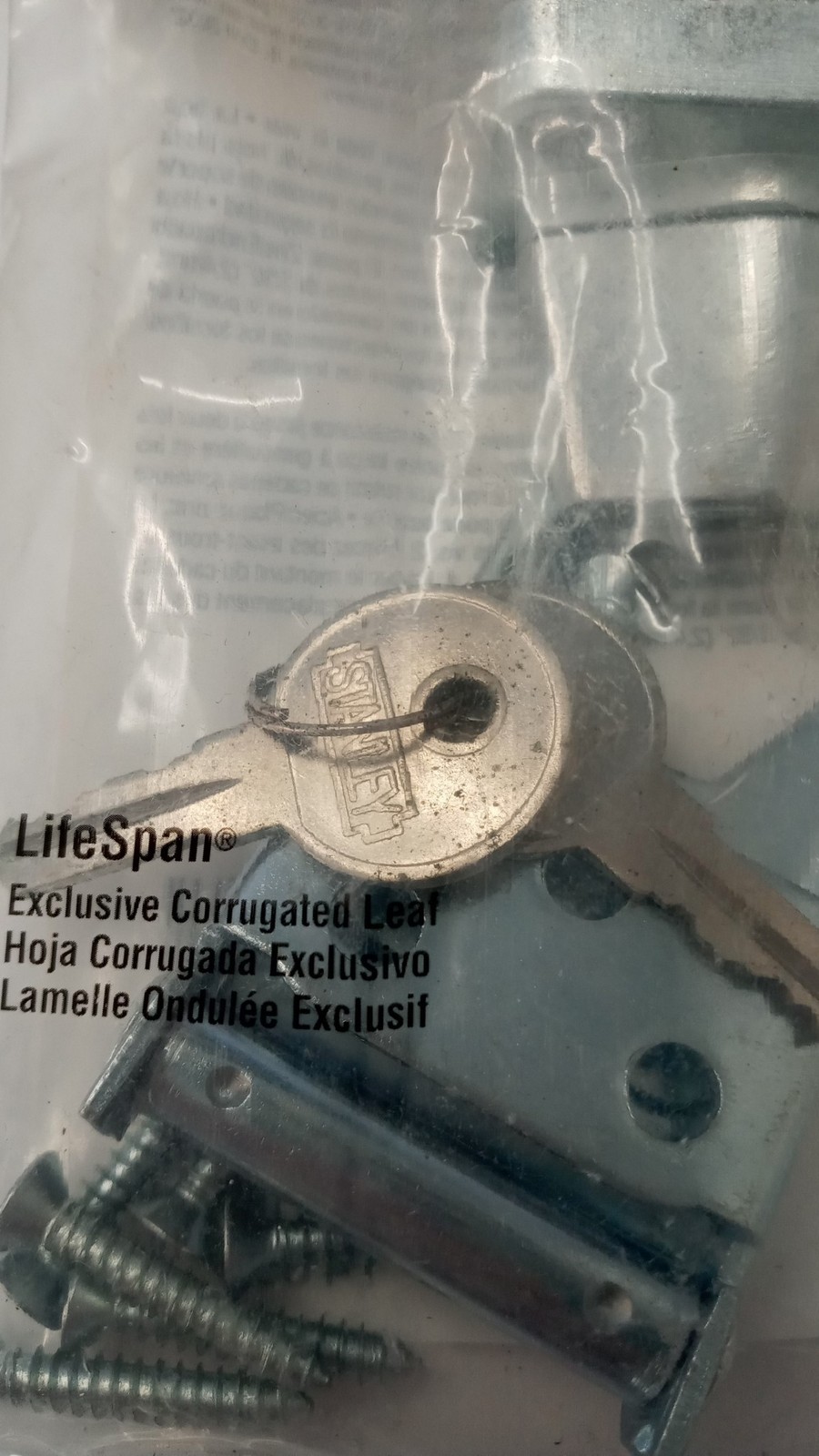 Stanley 75-5204 3-1/2" Keylocking Steel Safety Hasp gallery