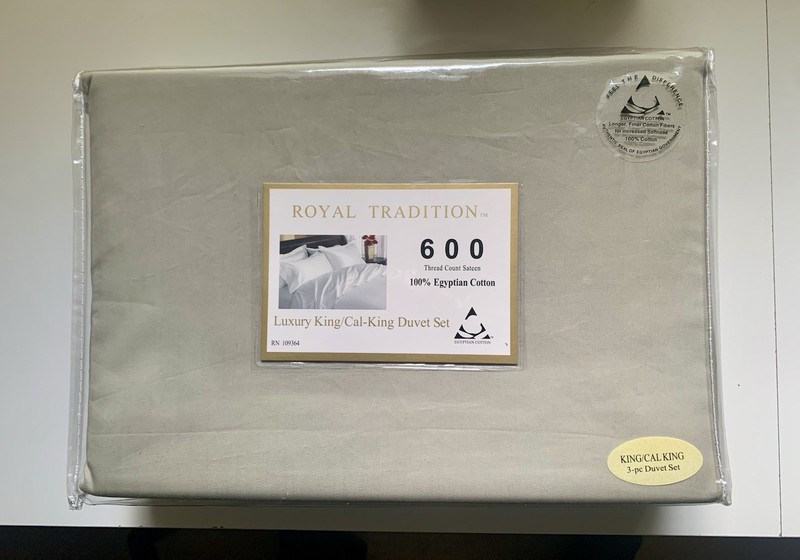 Royal Tradition 600 Thread-Count 100% Egyptian Cotton Cal-King Luxury Duvet Set gallery