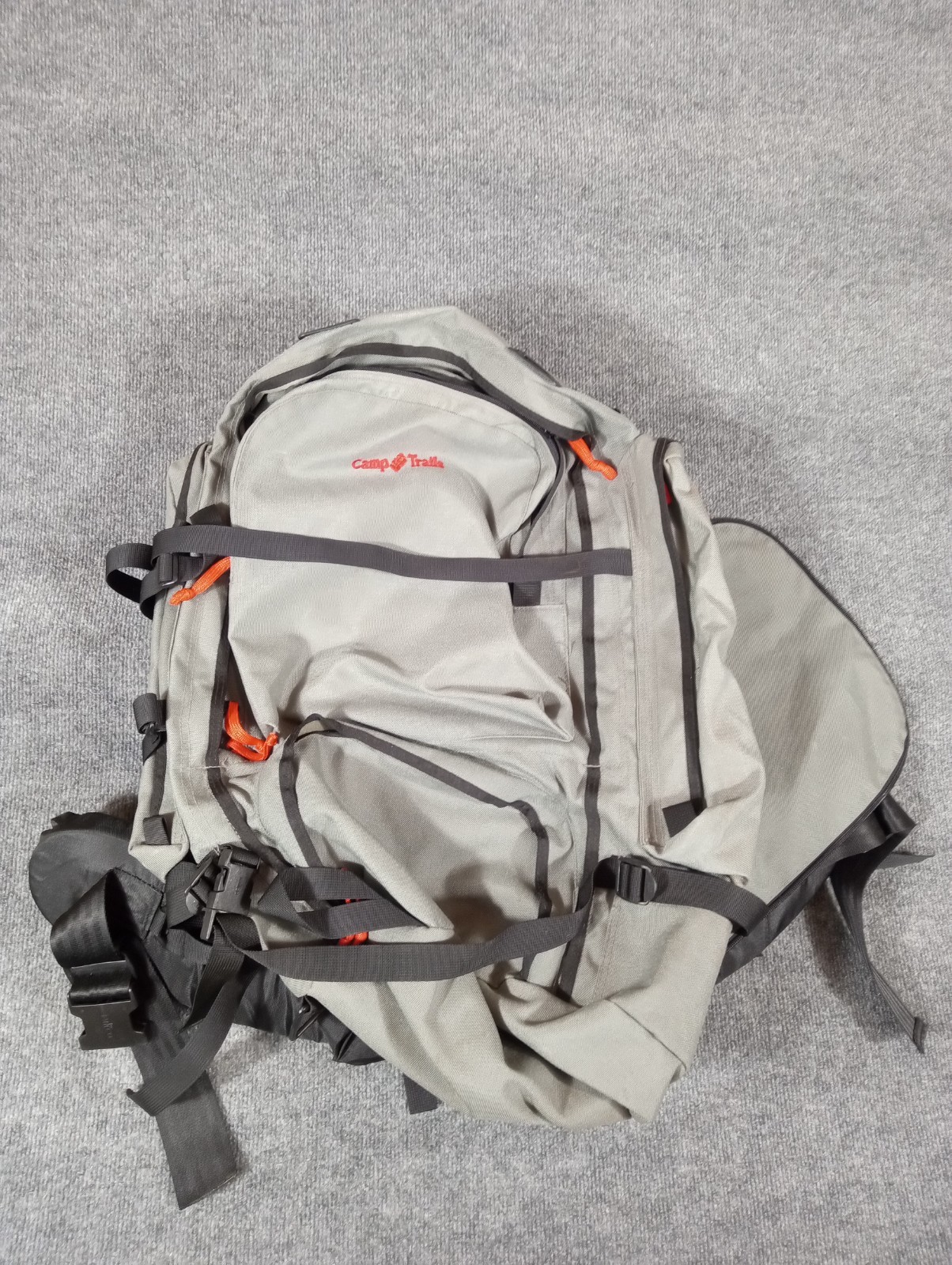 Camp Trails Vintage Internal Frame Extra Large Hiking/Camping Backpack Gray 4