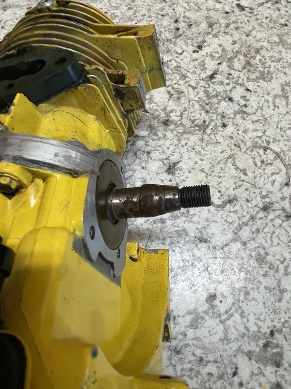 OEM Vintage McCulloch Chainsaw Engine, Untested, Unknown Model, Spins Freely gallery