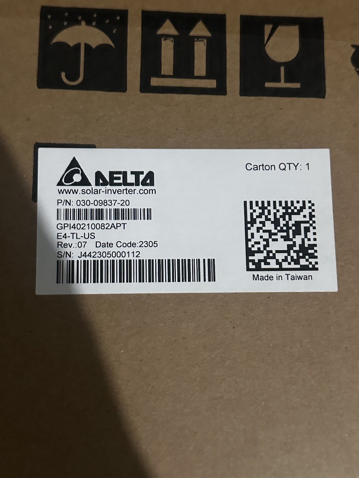 DELTA E4-TL-US Solar Inverter Single Phase 480V - H76 gallery